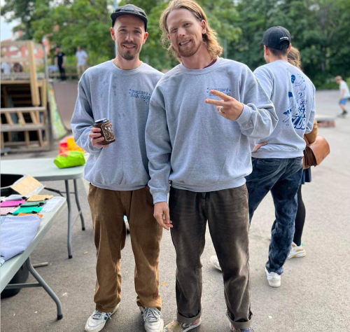 images/merch/Railneck3.png